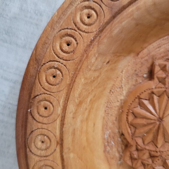 Hand-Carved Wooden Bowl Floral Snowflake Design 8-Inch Diameter Rustic Natural - Picture 3 of 5